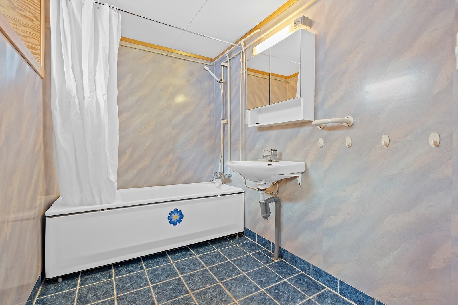 Baderom i kjeller Galleribilde