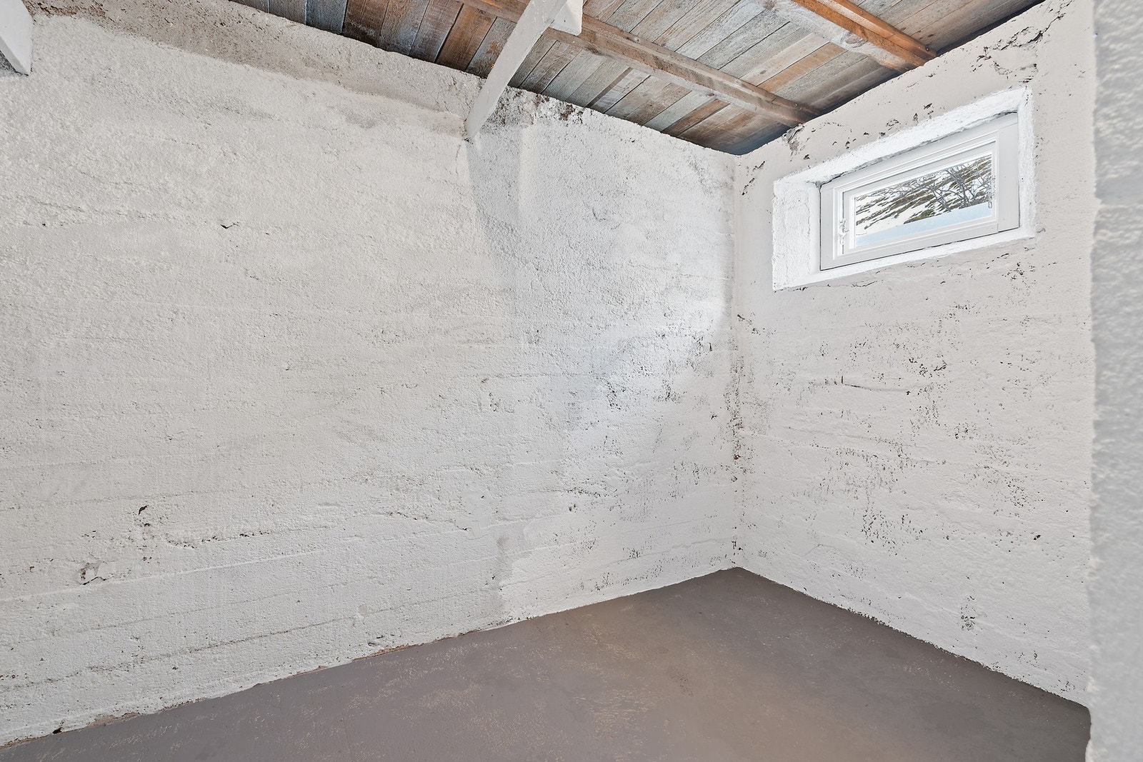 Bodrom i kjeller Galleribilde