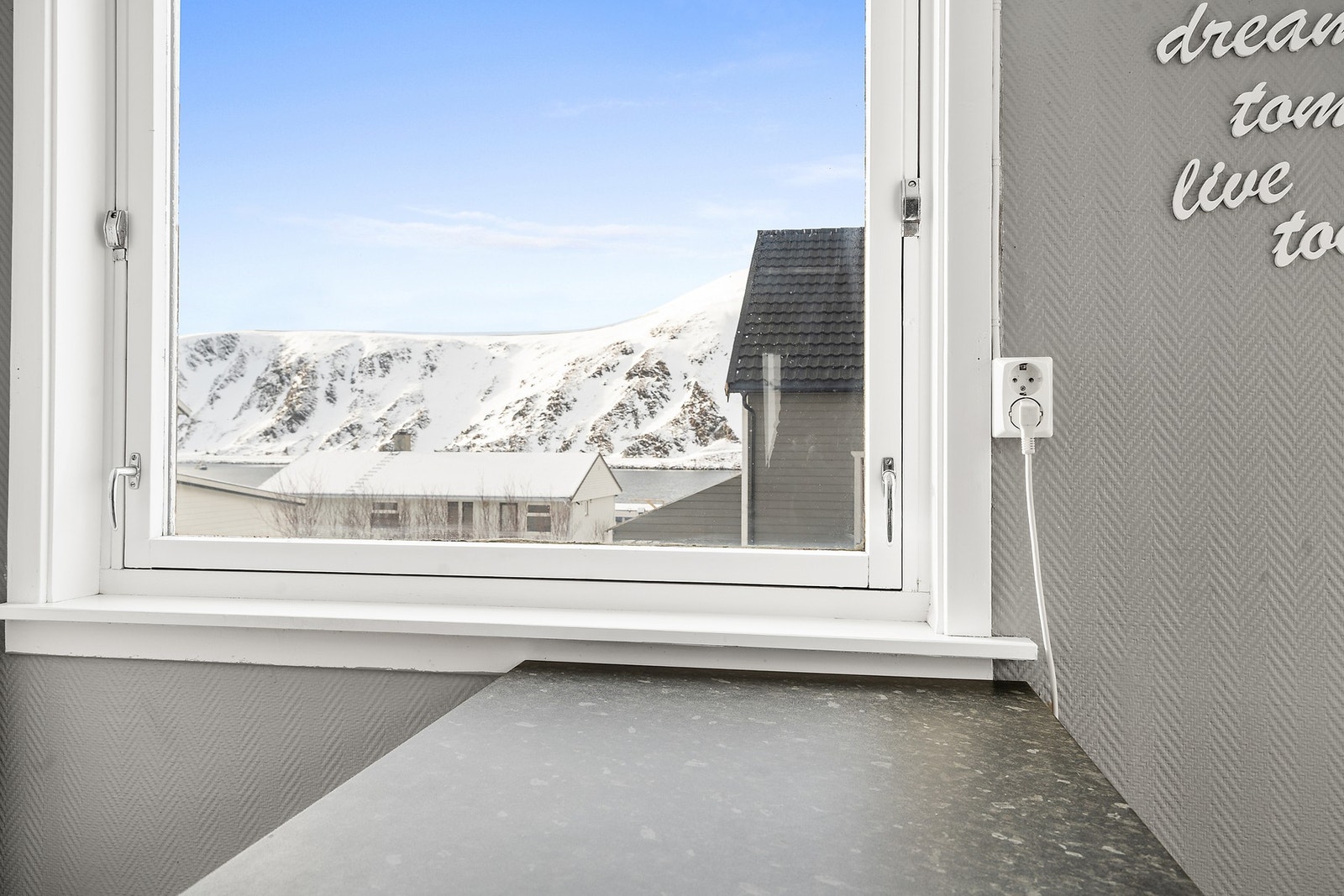 Kjøkken med utsikt Galleribilde