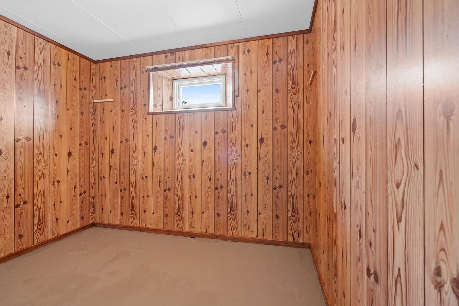 Bodrom i kjeller Galleribilde