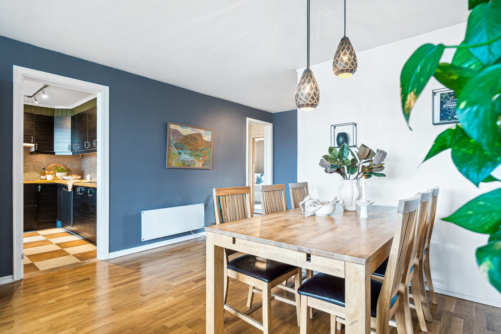 Her kan man nyte god mat i trivelig selskap. Galleribilde