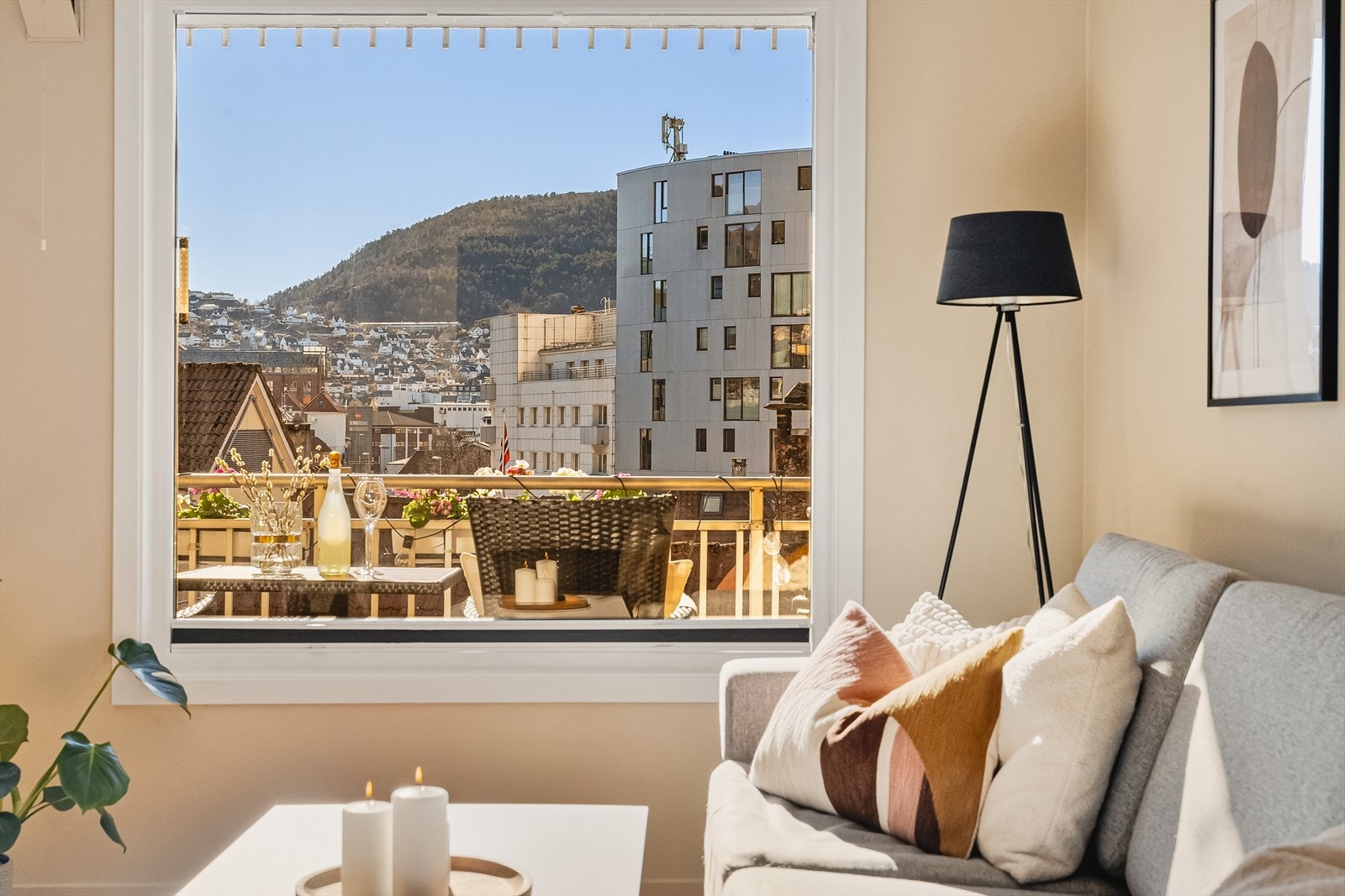 - Fra stuen har du en herlig, fri utsikt - Galleribilde