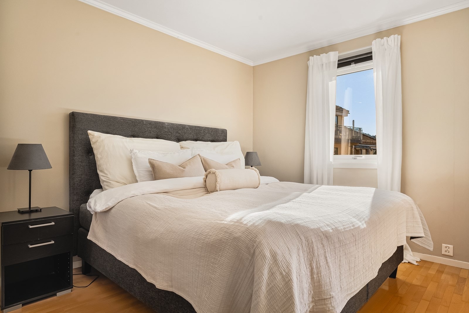 - Soveromsvinduet er fra 2016 - Galleribilde