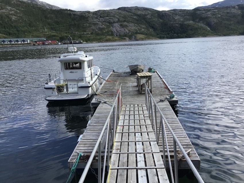 Her er plass til flere båter og gode muligheter for bading Galleribilde