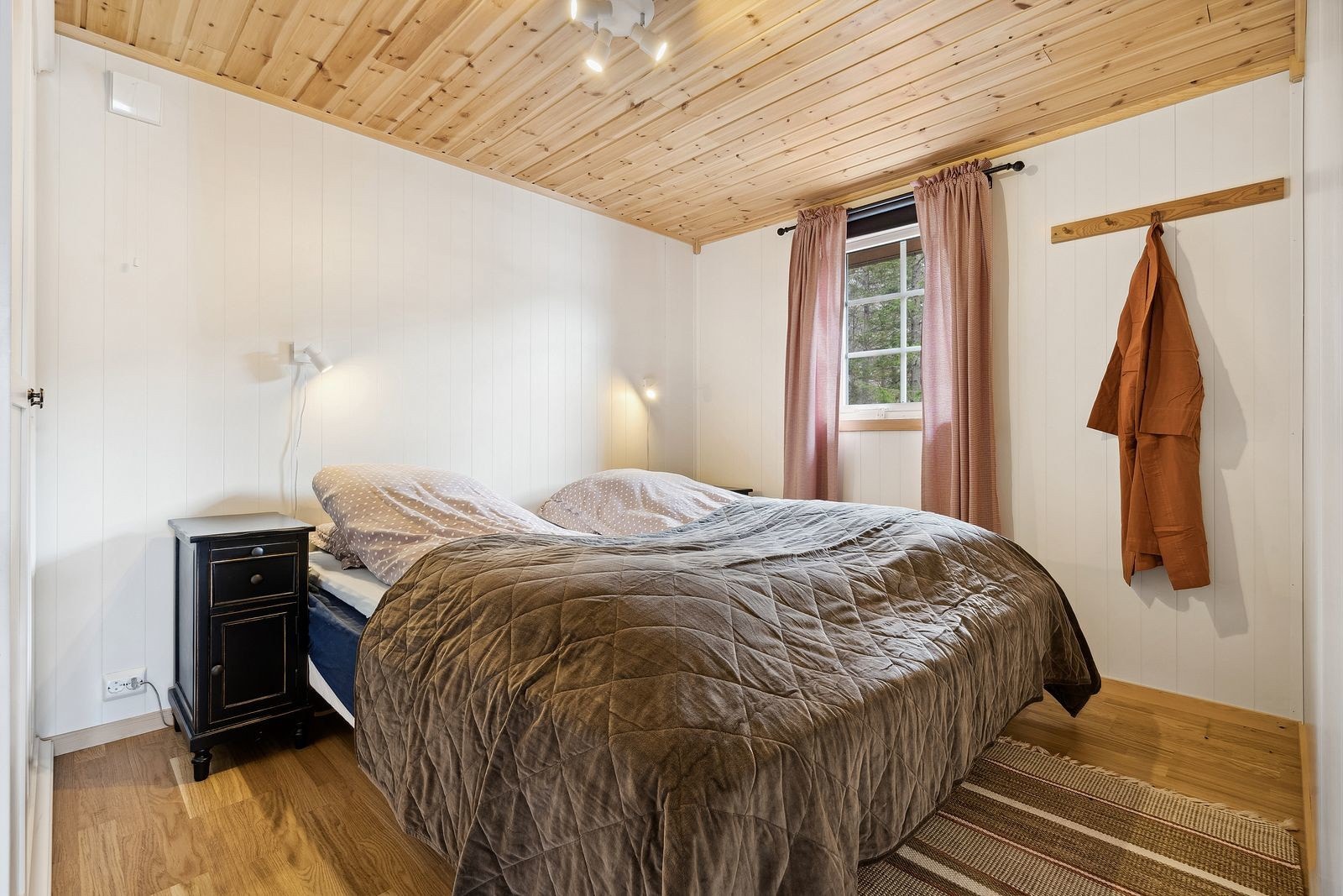 Hytta har to soverom i fin størrelse Galleribilde