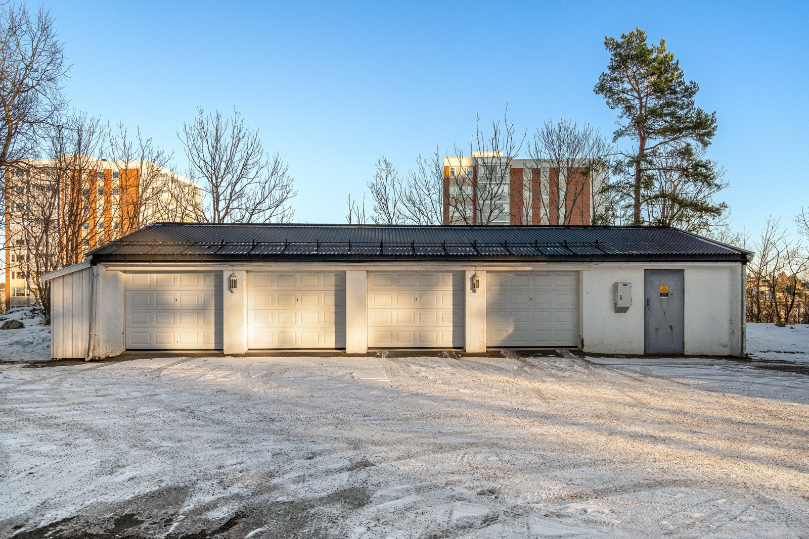 Borettslagets garasjeanlegg Galleribilde
