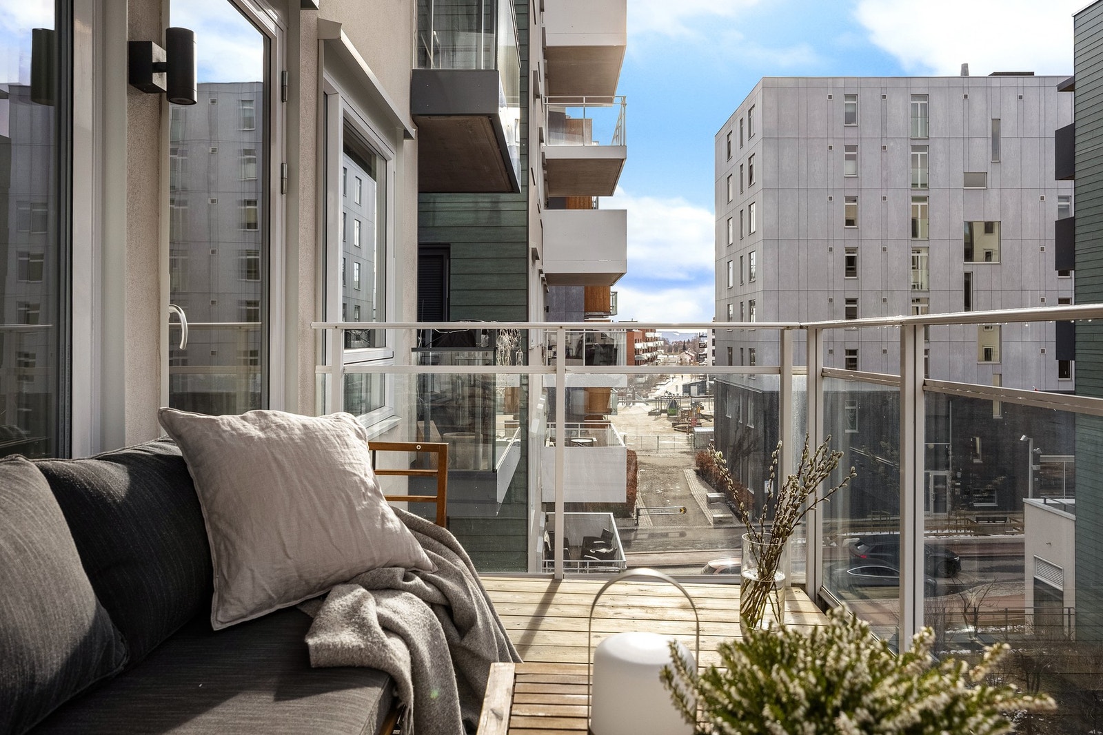 Balkongen er på hele 7 kvm. Galleribilde