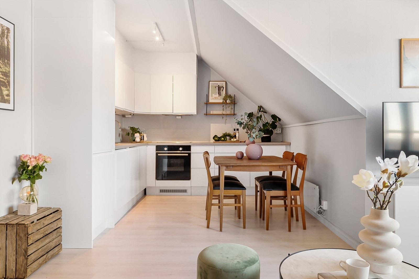 - Inviter venner og familie over til en koselig middag - Galleribilde