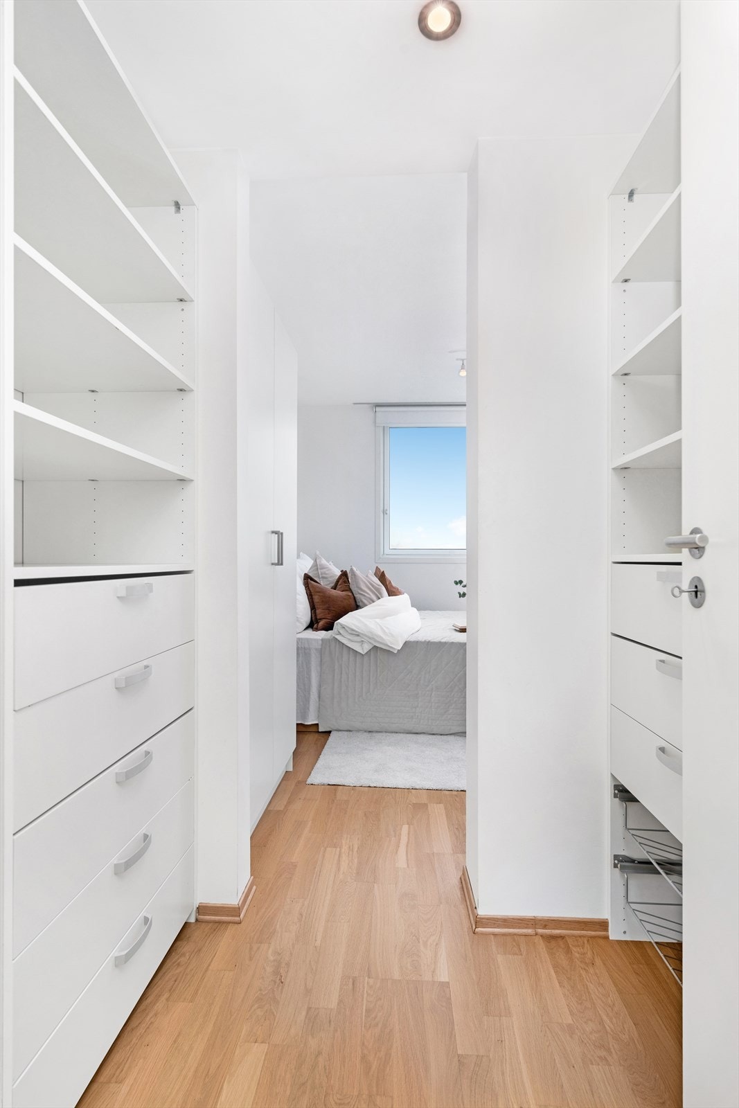 Walk in closet Galleribilde