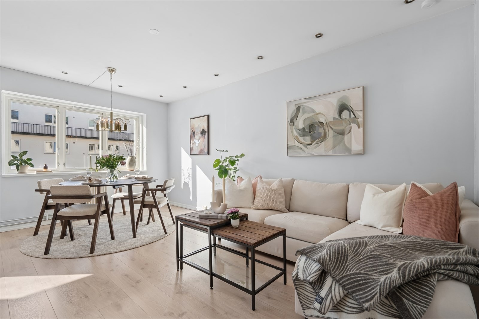 Velkommen til Sinsenterrassen 19, presentert av Buket Altunbas v/DNB Eiendom Galleribilde