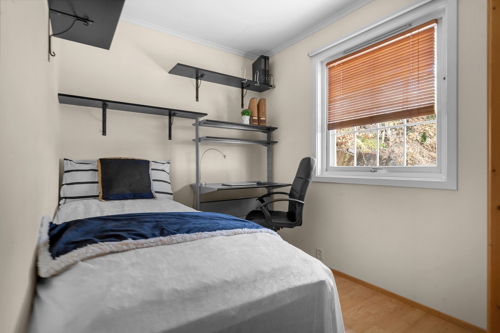 Soverom 1 etg Galleribilde