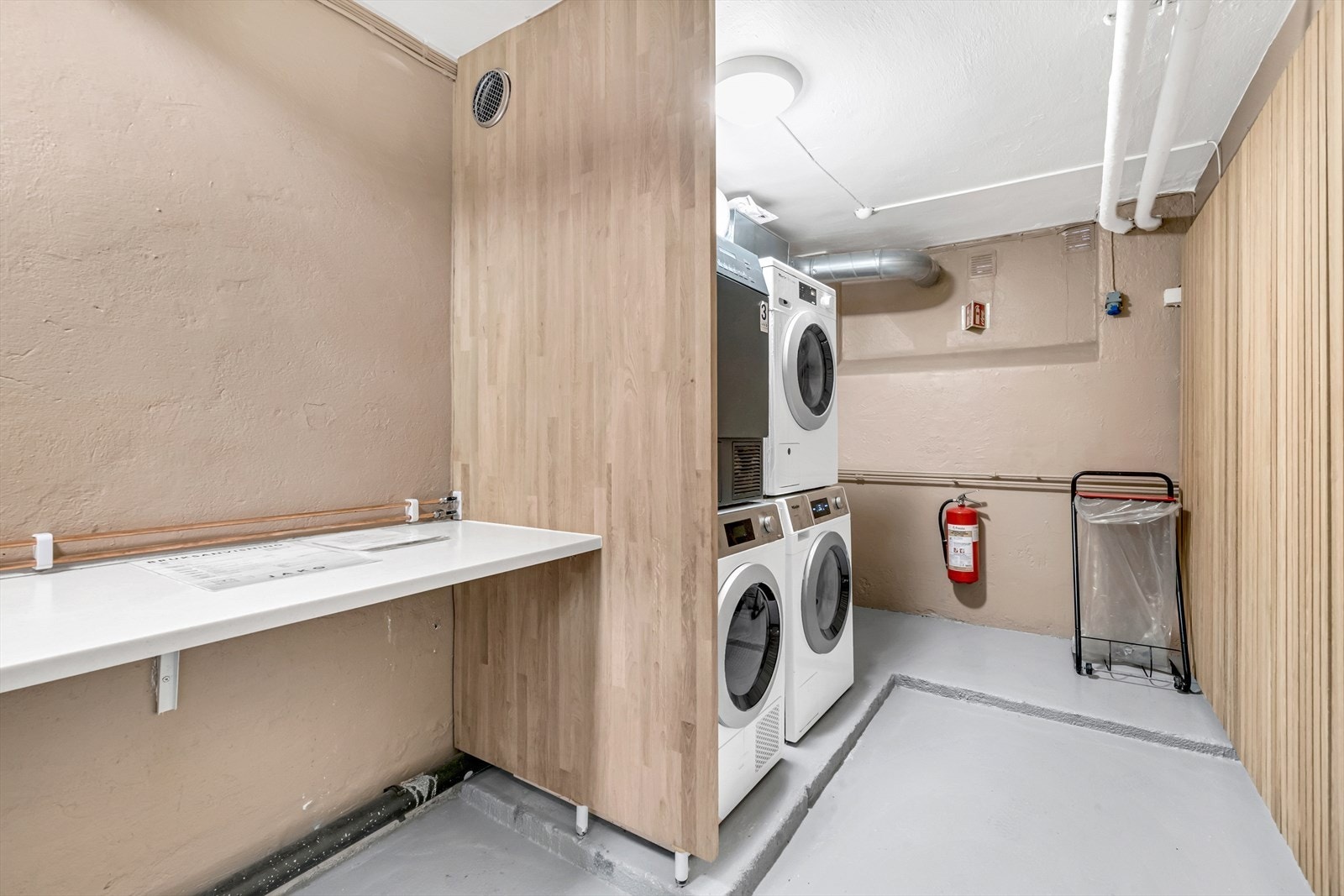 Pent fellesvaskeri i bygget Galleribilde