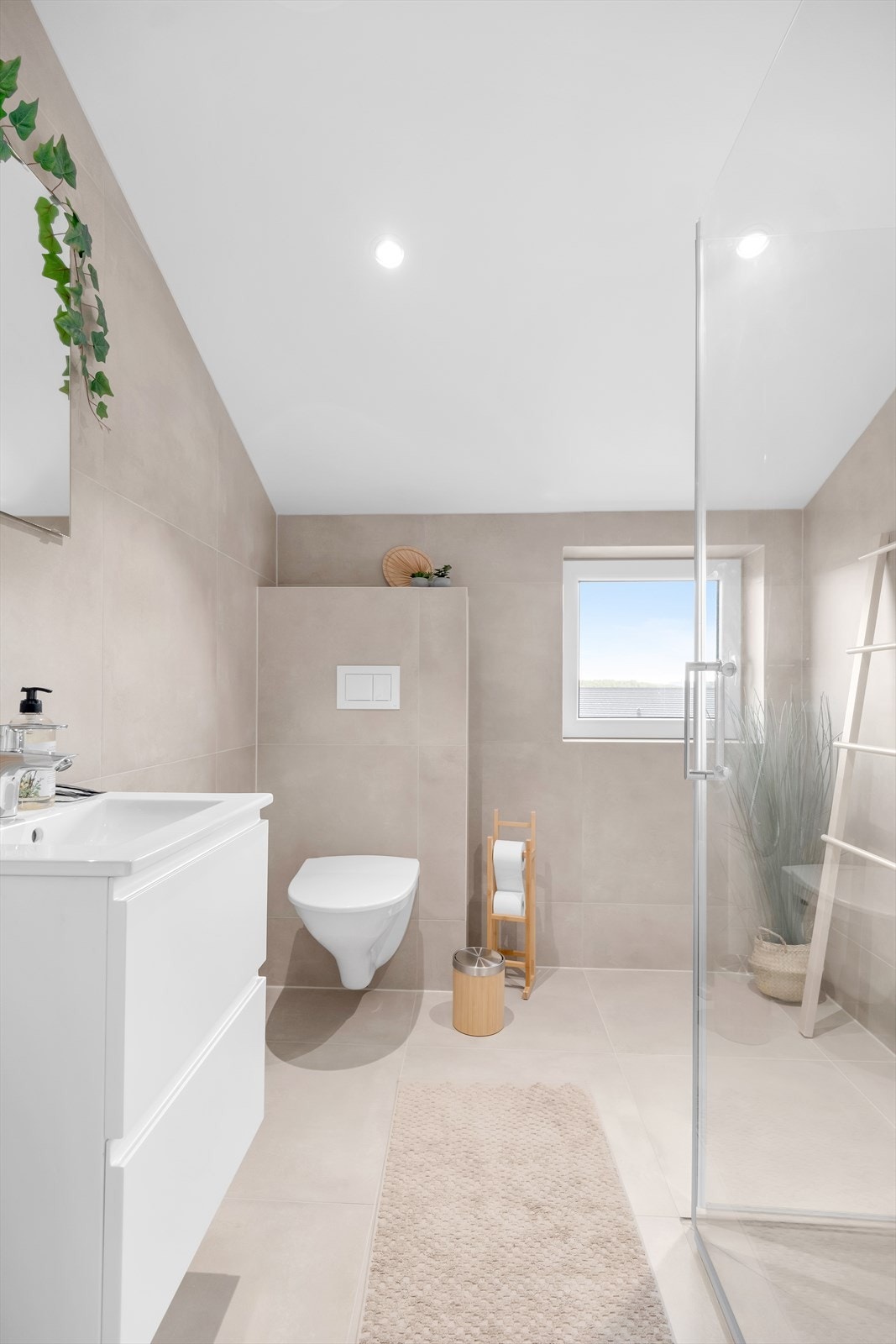 Bad i loftetasjen Galleribilde