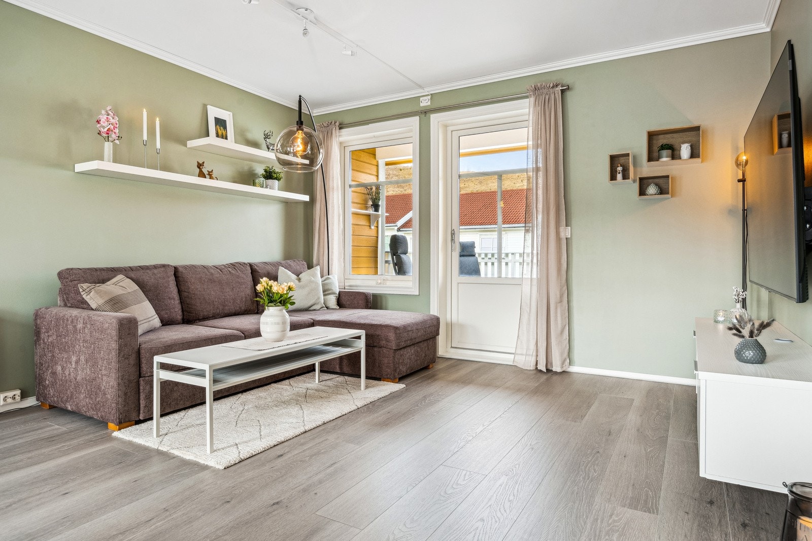 EIE eiendomsmegling ved Amrinder Singh har gleden av å presentere Okstadvegen 241. Galleribilde