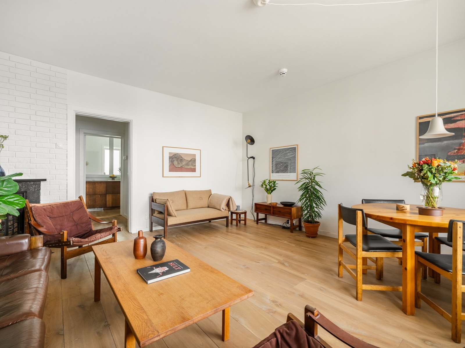 Det elektriske anlegget ble vesentlig oppgradert i 2024 i forbindelse med oppussingen. Dette naturligvis gjort av fagfolk og dokumentasjon foreligger. Galleribilde