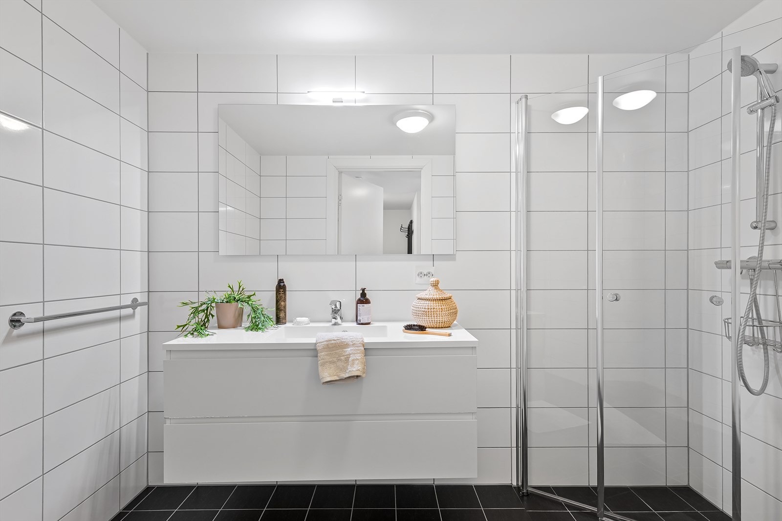 Det er gulvvarme i badet. Galleribilde