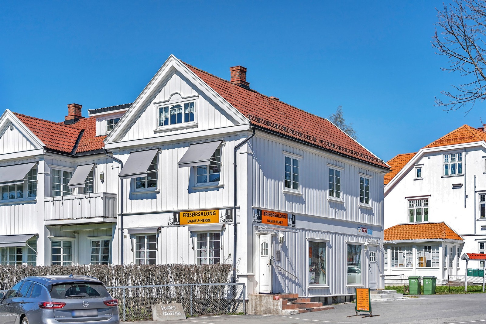 Videre finner man diverse og hyggelige forretninger i området. Galleribilde