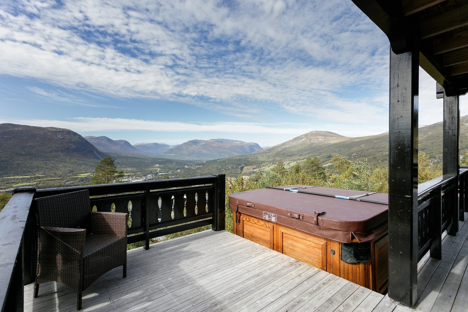 Jacuzzi med adkomst fra terrassen Galleribilde