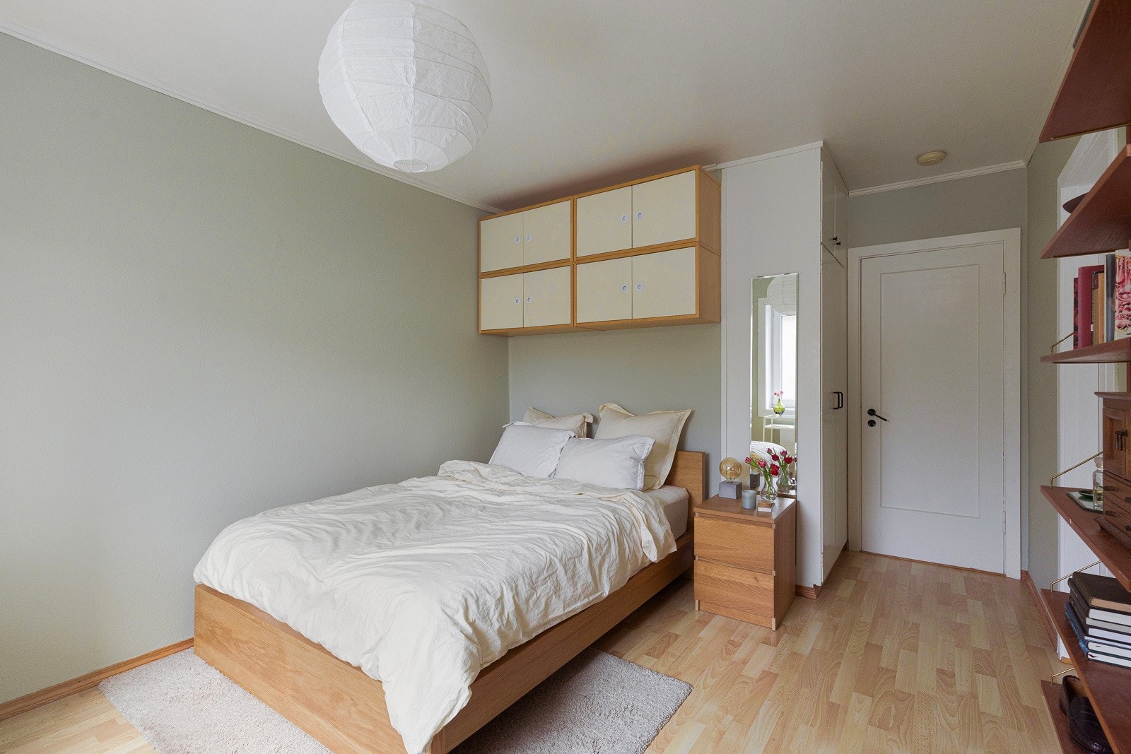 Også soverommene er malt i behagelige, tidsriktige farger. Galleribilde