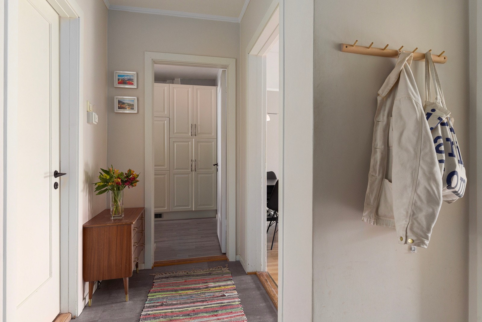 Gangen er på 5,5 kvm. Galleribilde