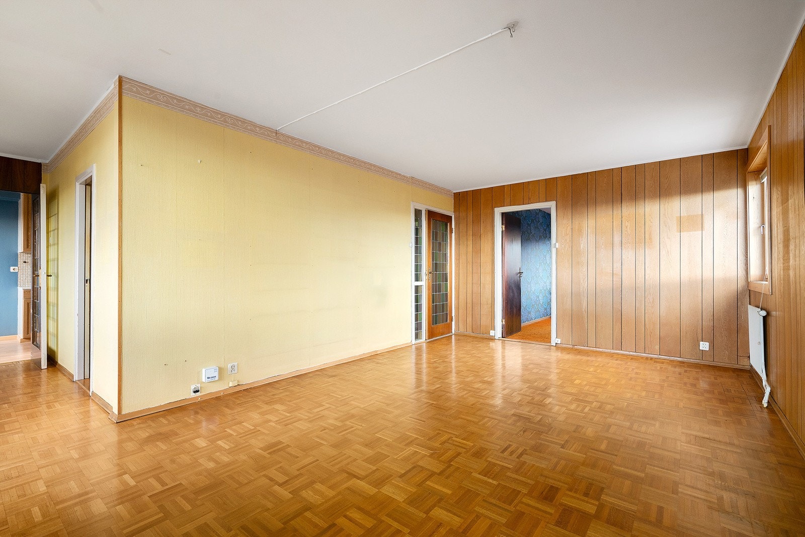 Stue - vindu mot vest og balkongen vender nordvest Galleribilde