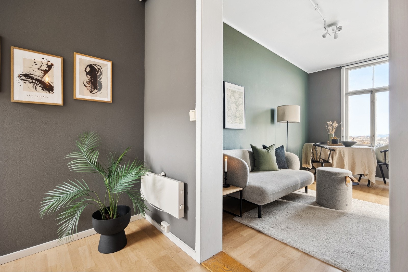 Leiligheten fremstår som innbydende og lekker. Galleribilde