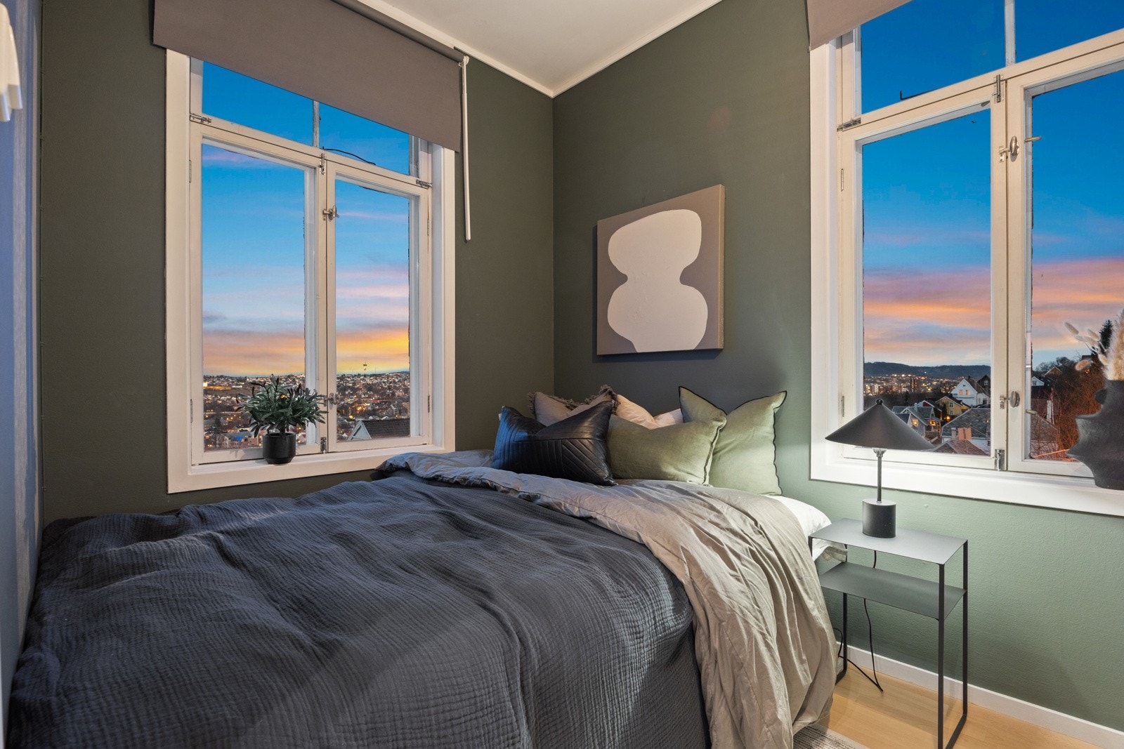 Om kveldene kan du nyte en fantastisk utsikt over Trondheim. Galleribilde