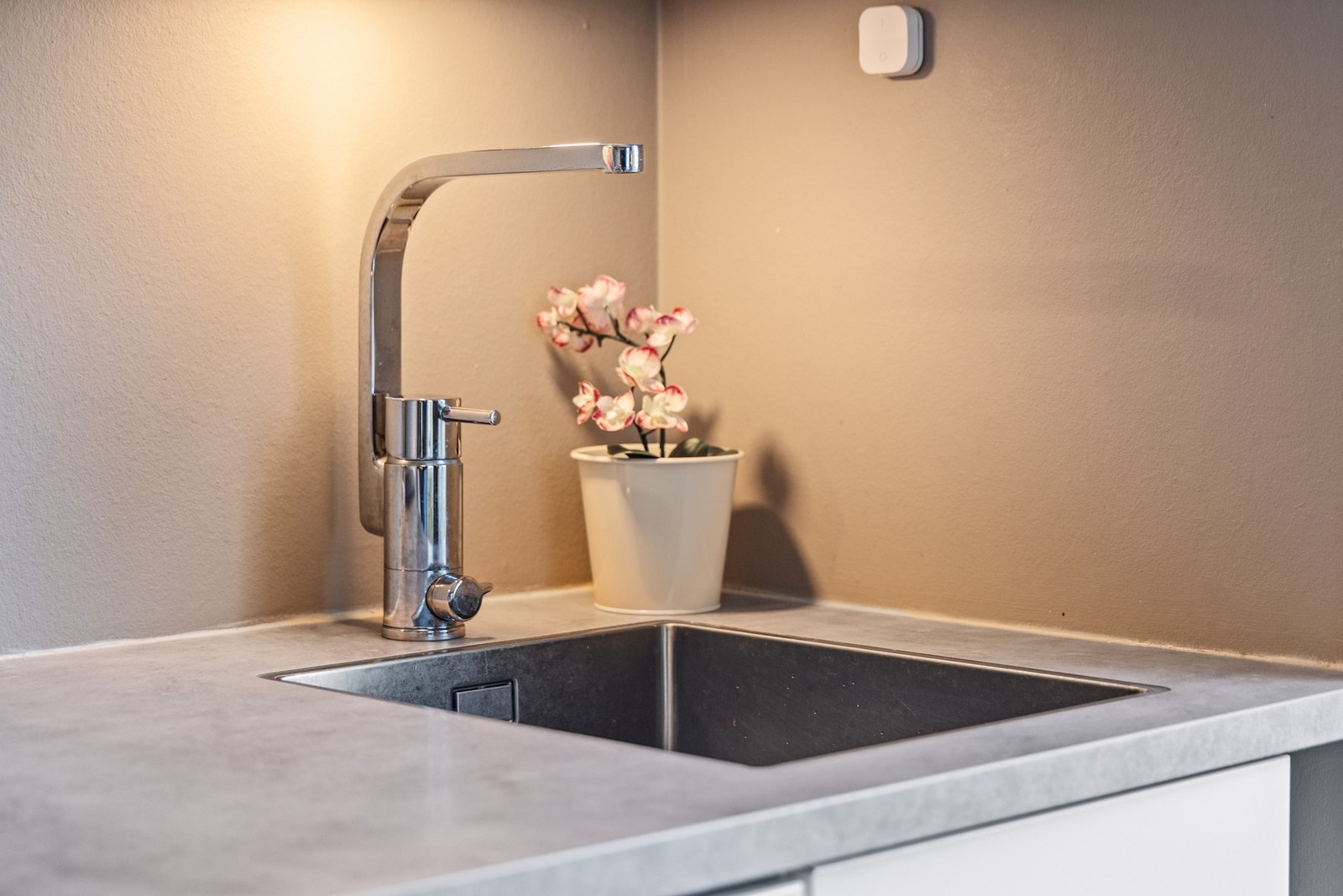 Nedfelt oppvaskkum Galleribilde