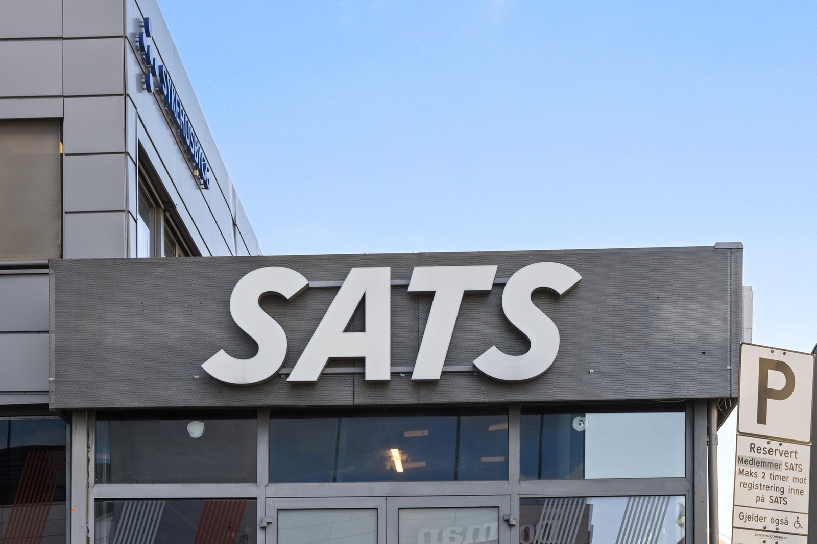 SATS kun 1 min gange fra boligen! Galleribilde