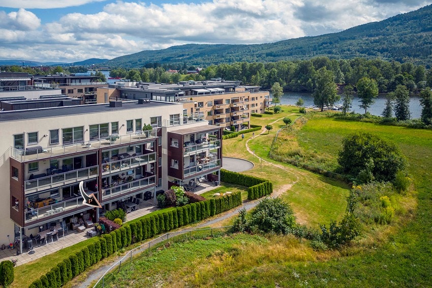 Turveien langs elva er en del av et større turveinett som tar deg helt inn til elvepromenaden og Drammen by. Galleribilde