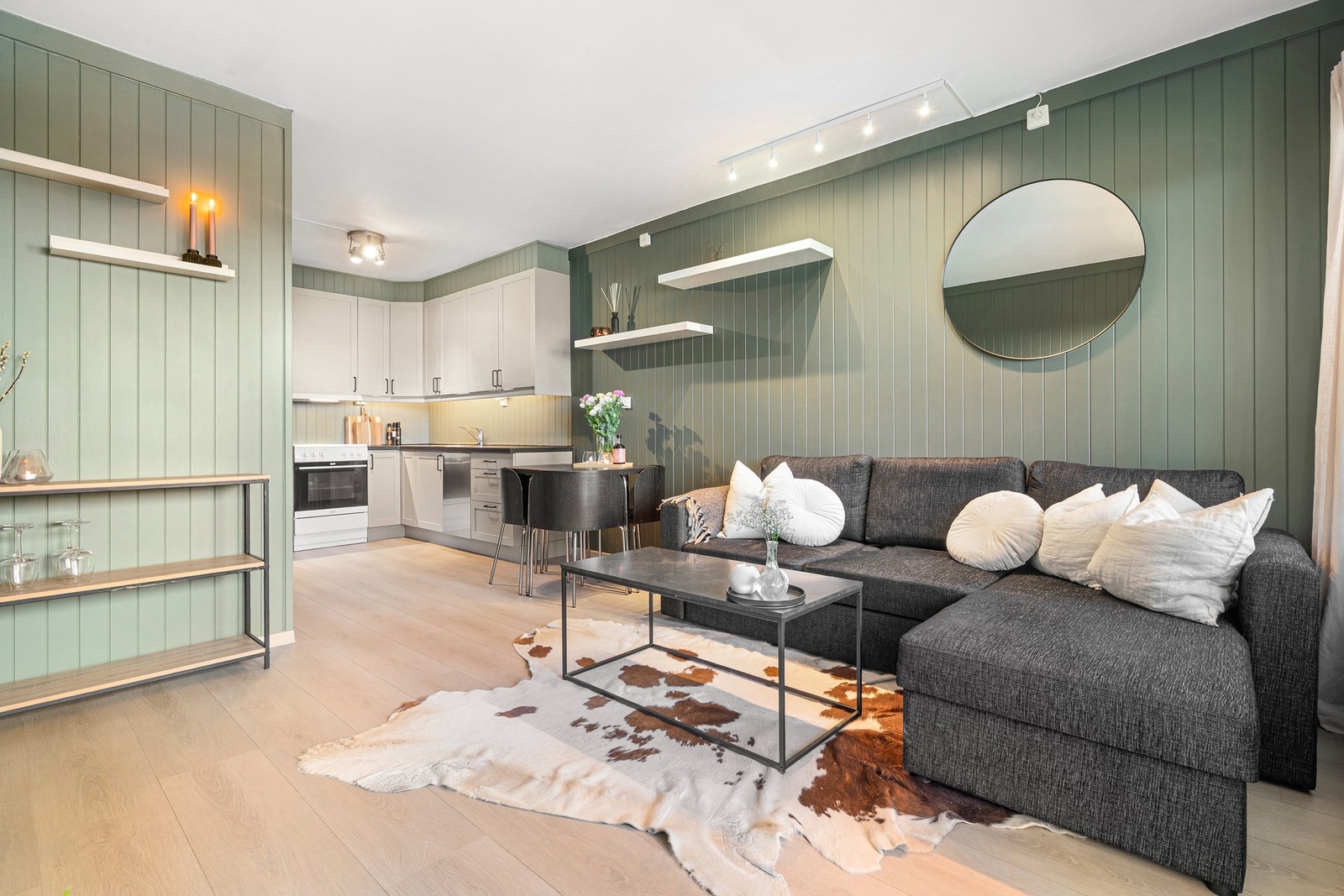 Lys og innbydende leilighet som ligger i et rolig og ettertraktet boligområde. Galleribilde