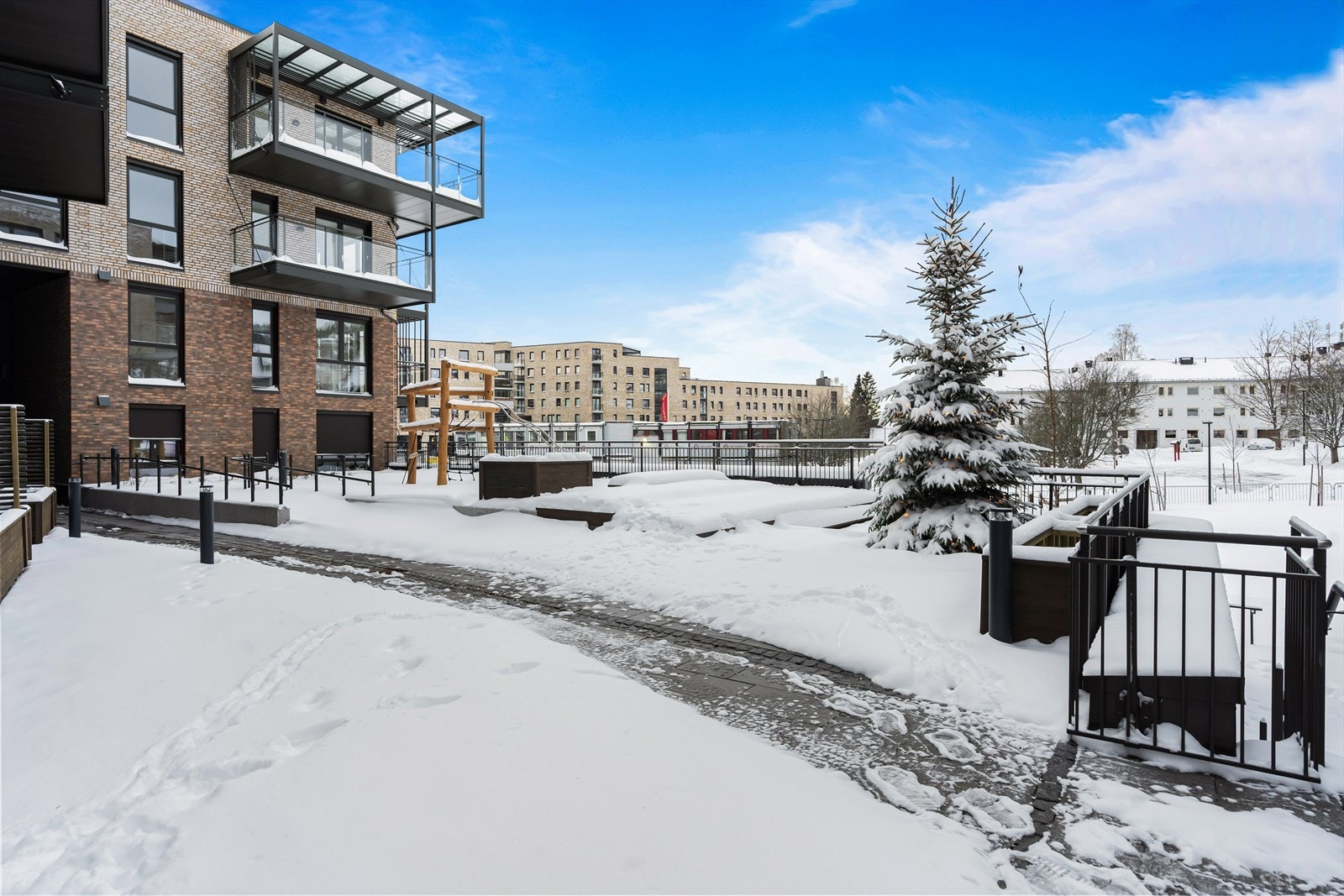 Fine fellesarealer med utsyn til den nye parken. Galleribilde