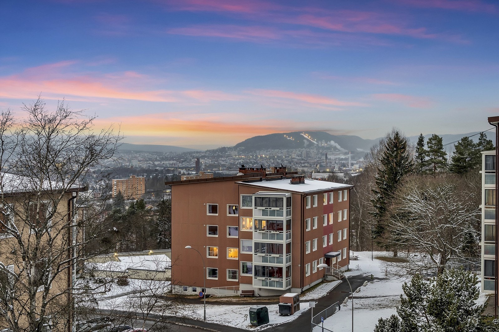 utsikt i retning Holmenkollen og sentrum. Galleribilde