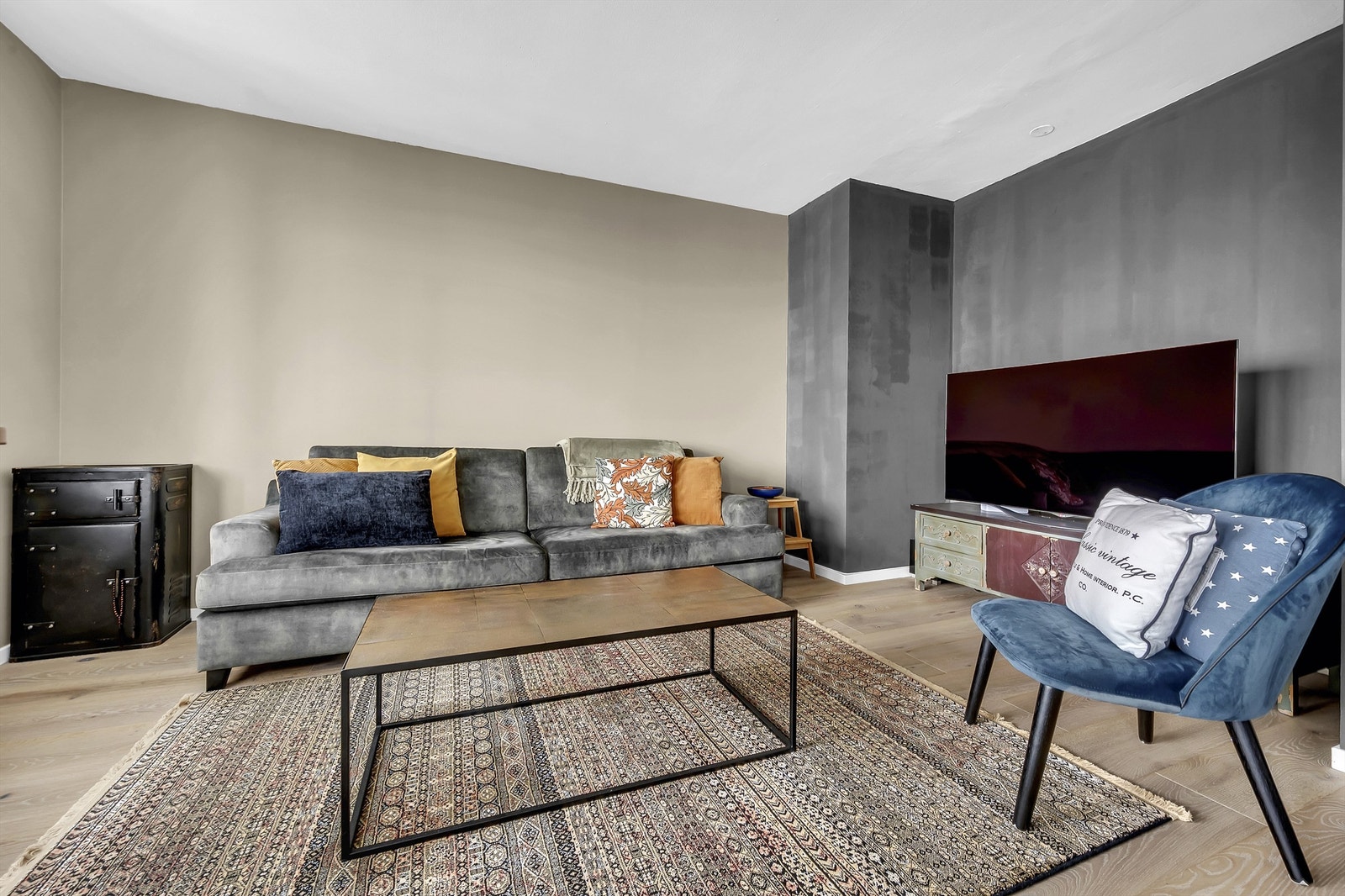 Gulv og de fleste vegger ble etterbehandlet/oppgradert i 2018. Galleribilde