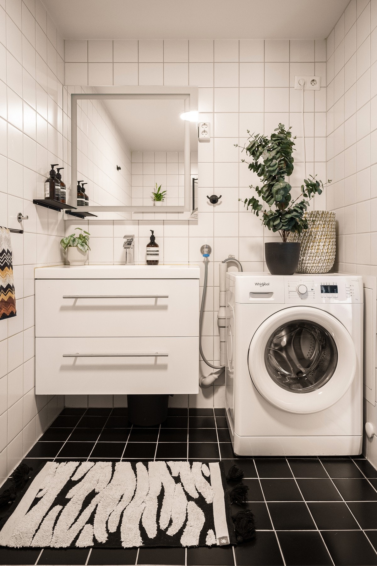 Pent bad fra 2009 med opplegg til vaskemaskin. Galleribilde