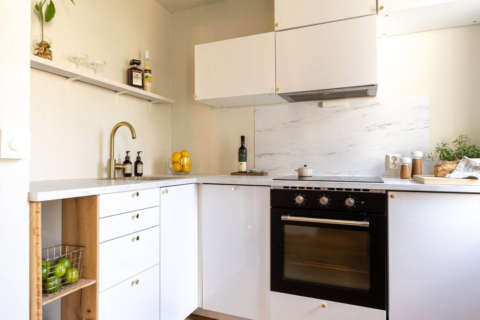 Morderne kjøkken med innredning fra 2022. Galleribilde