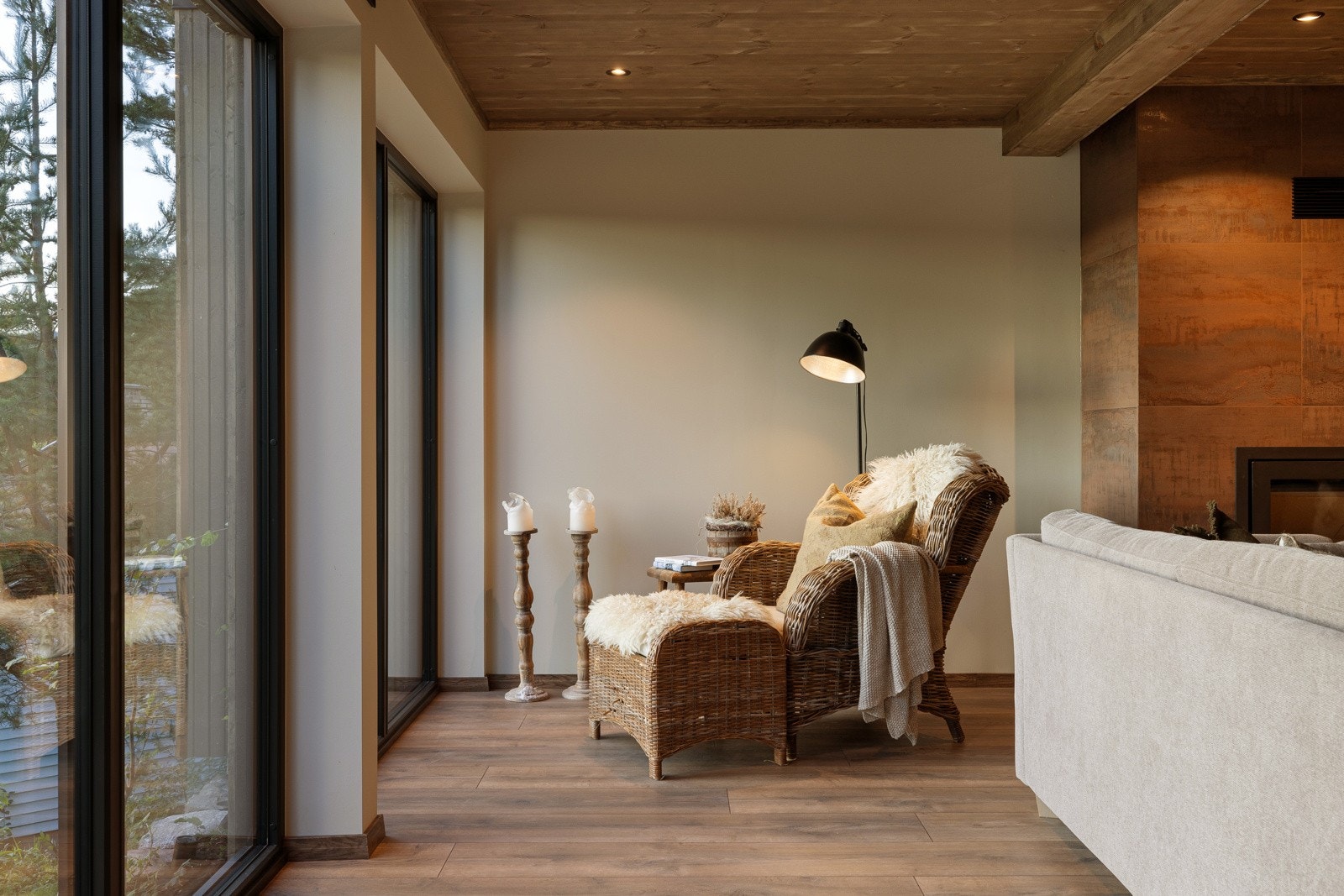 Godstolen på plass i stua Galleribilde