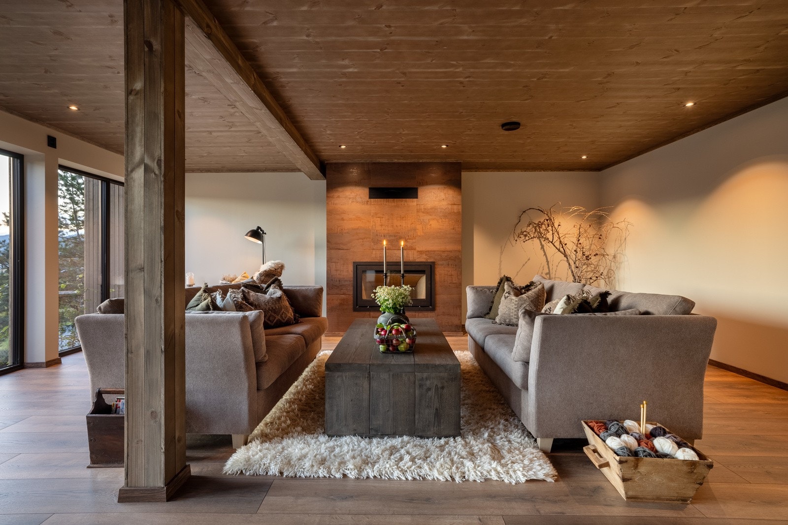 Her er det koselig å fyre opp i peisen og nyte kveldskaffen. Galleribilde