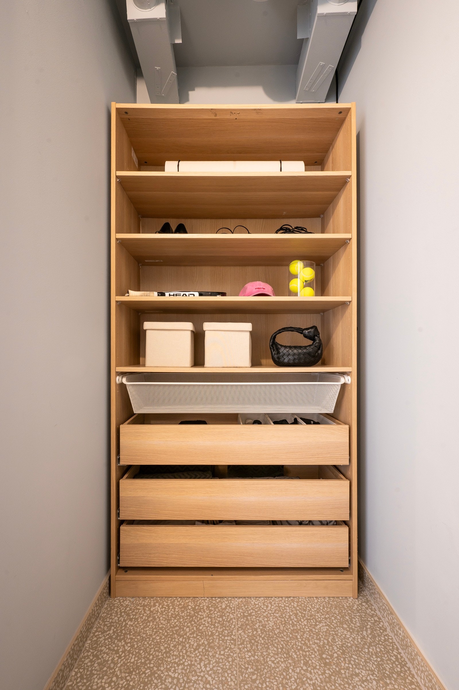 Garderoberom - medfølgende skap Galleribilde