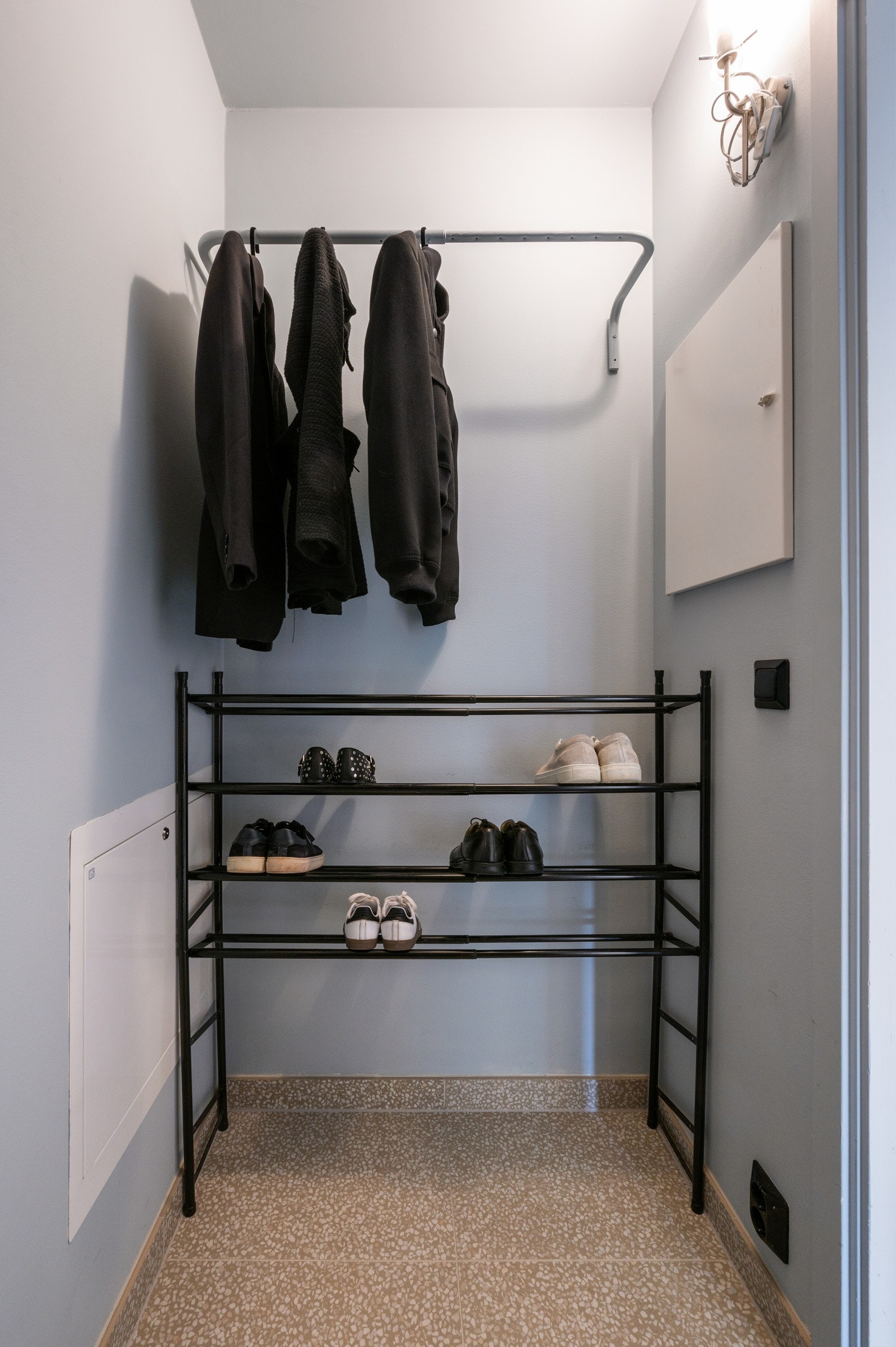 Garderoberom fra entré Galleribilde