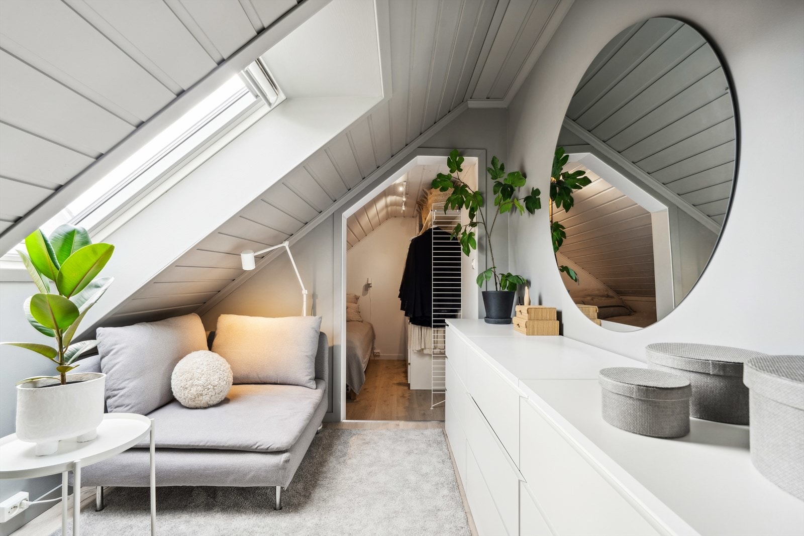 Innredet soverom i 2.etasje ikke godkjent til varig opphold / beboelse Galleribilde