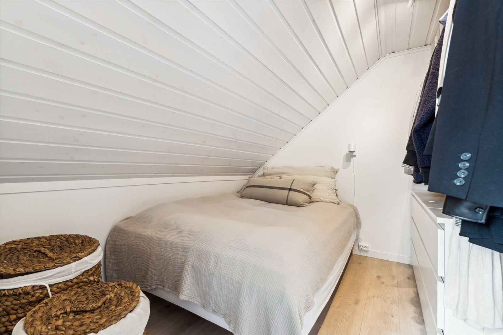 Innredet soverom i 2.etasje ikke godkjent til varig opphold / beboelse Galleribilde