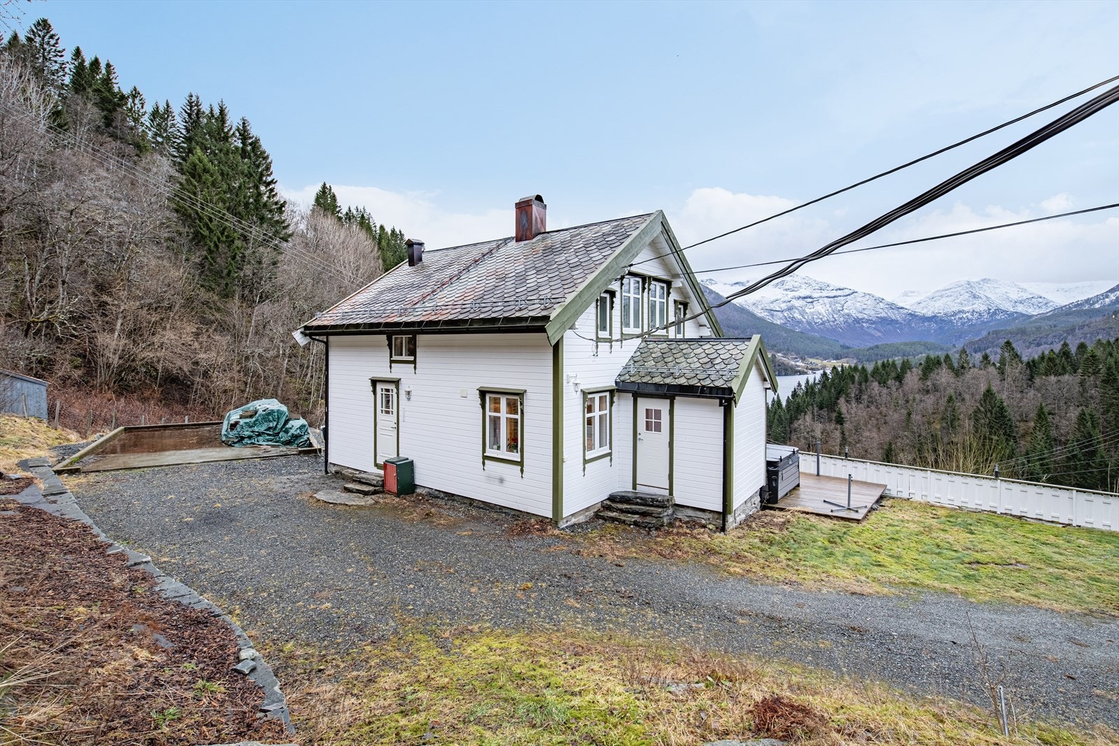 Høydalsvegen 1633 presenteres av Hedda Nedrelid v/Notar Galleribilde