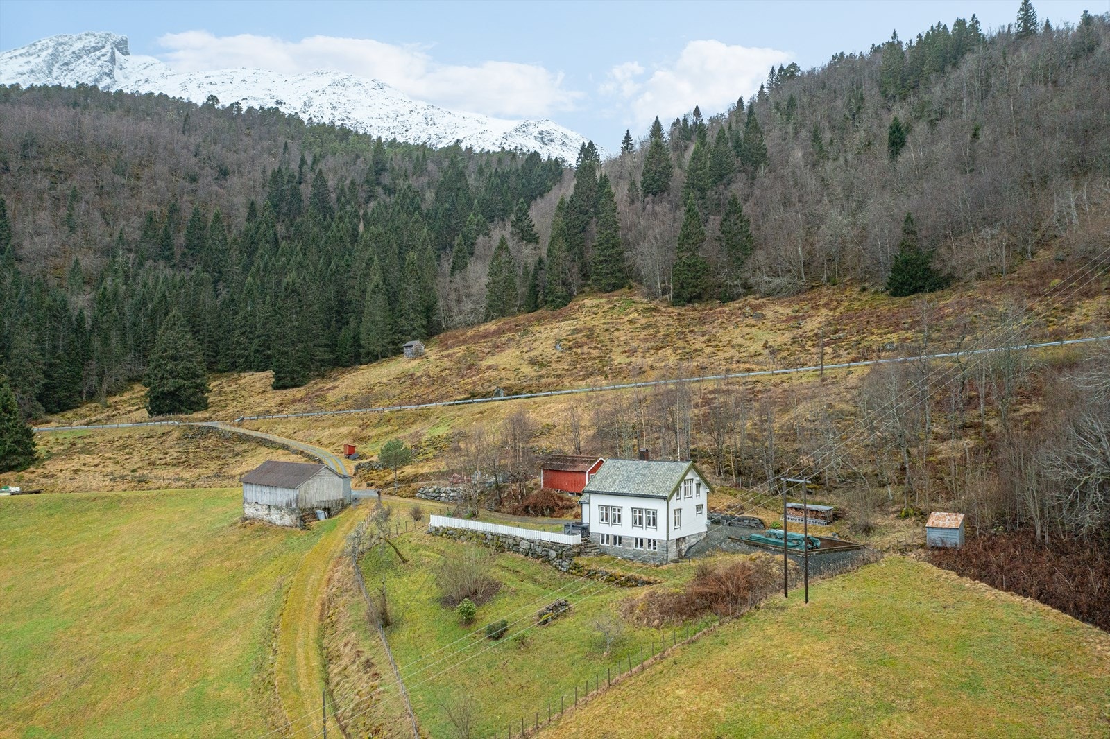 Flott eiendom med mye sjarm og karakter Galleribilde