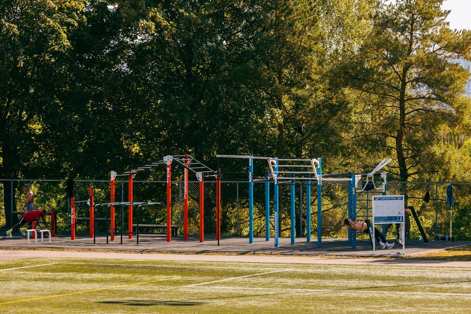 Tufteparken på Løren idrettspark. Galleribilde