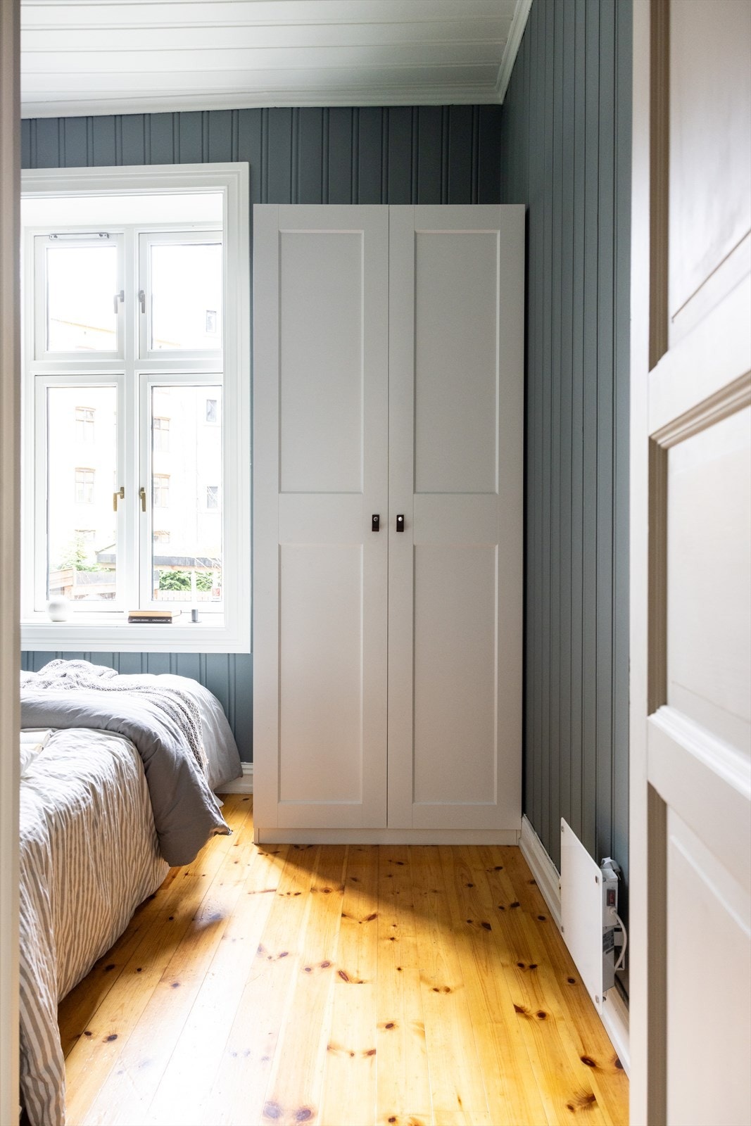 Soverom nr. 2 med plass til seng og garderobe. Galleribilde