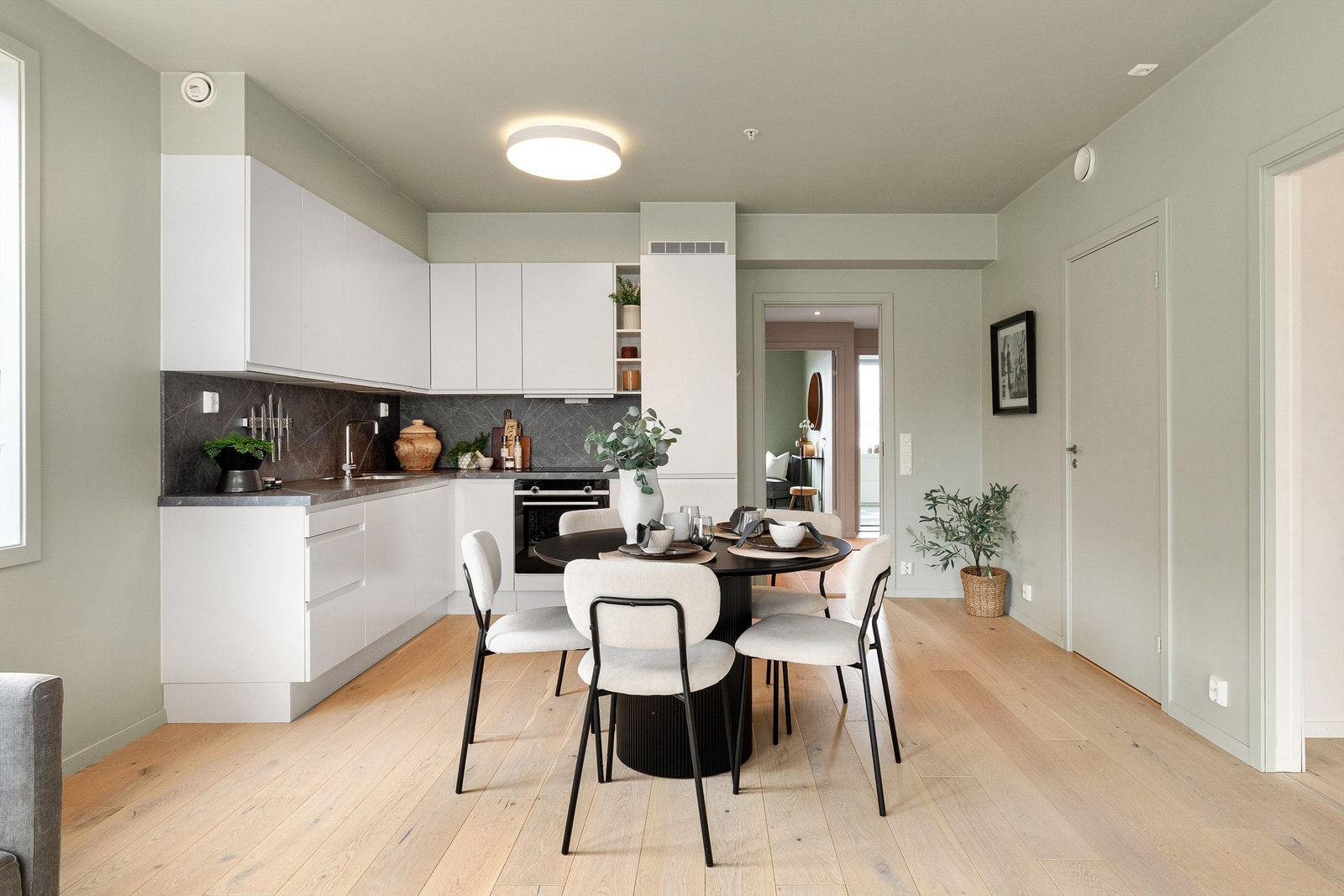 Kjøkkeninnredning fra HTH Galleribilde