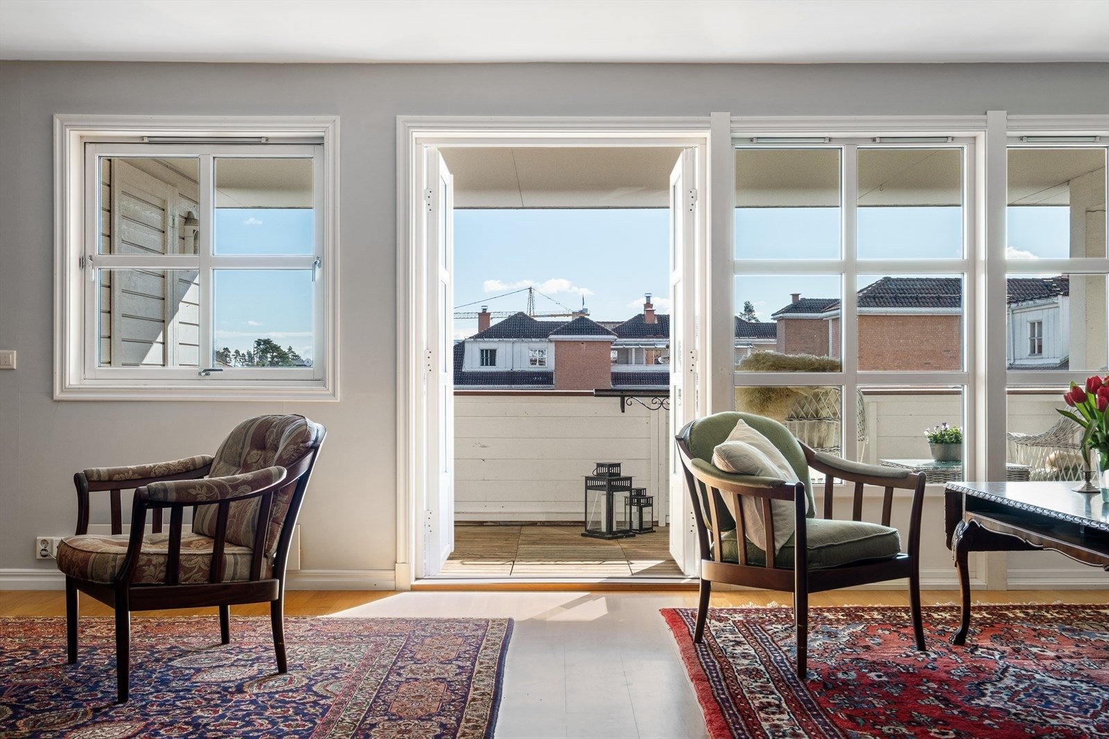 Boligen ligger høyt og fritt med fint utsyn Galleribilde