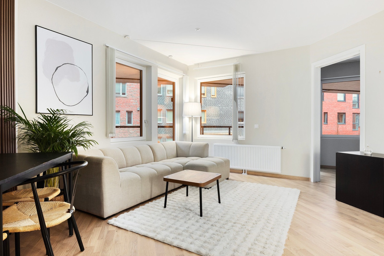 En lys og luftig 3-roms leilighet med attraktiv beliggenhet på Lørenskog. Galleribilde