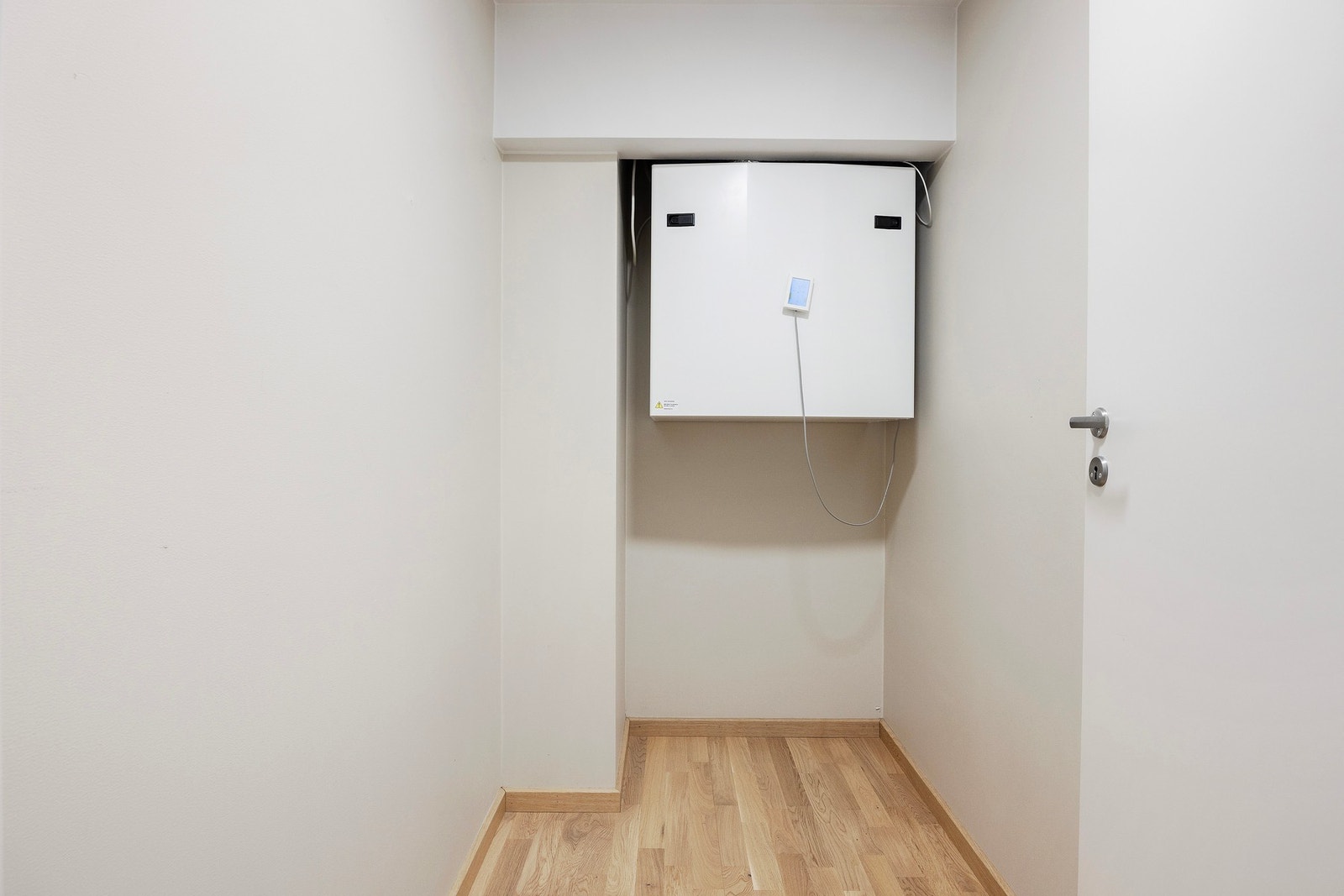 Teknisk rom / bod på 1,7m2 internt i boligen. Galleribilde